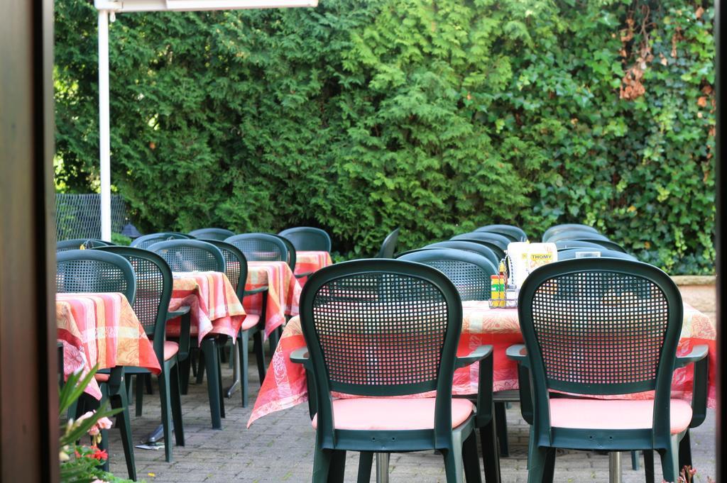 Gasthaus Zur Sonne Aesch  Экстерьер фото